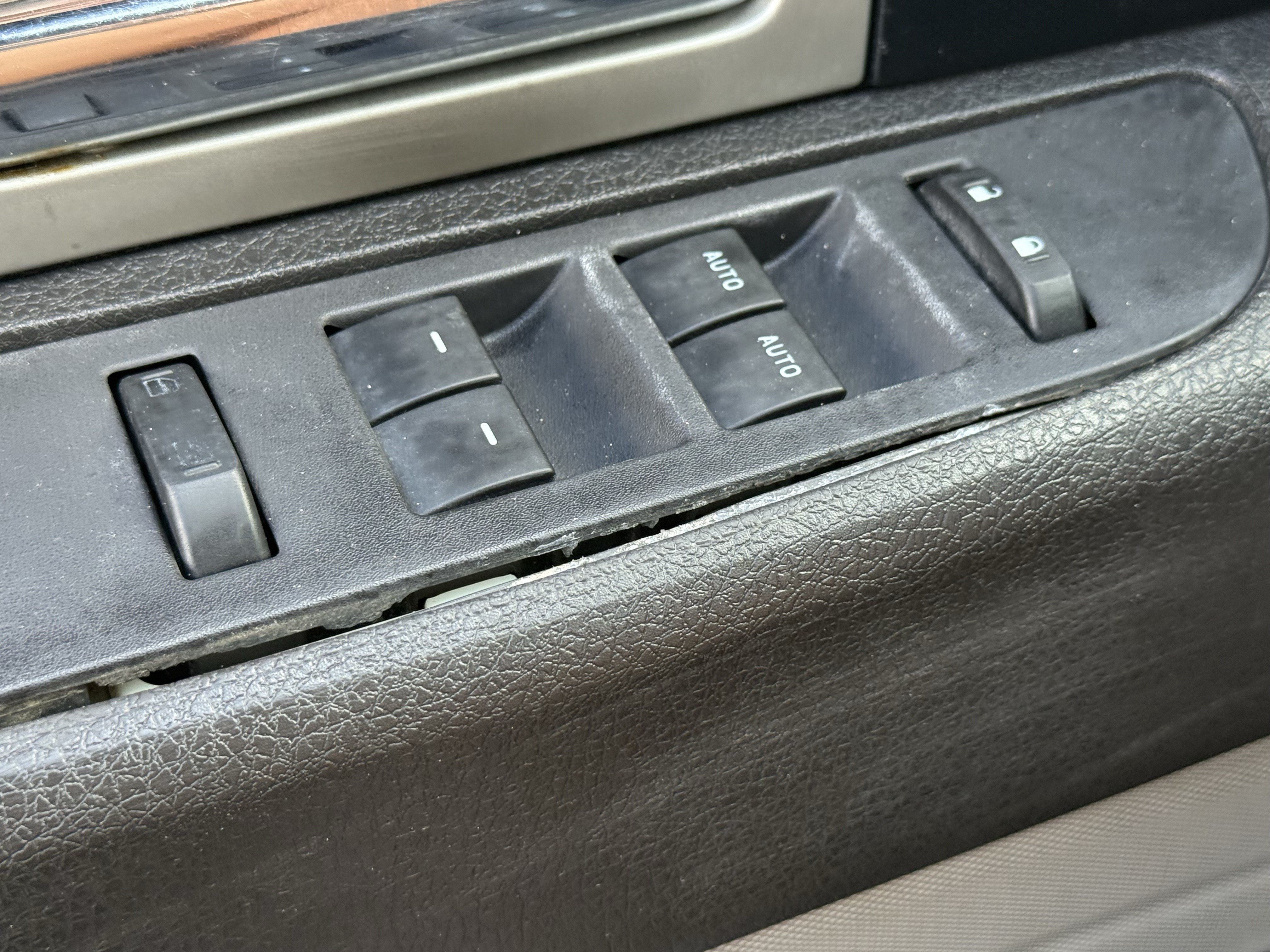 Used 2012 Ford F150 FX4 w/ FX Luxury Pkg AWD/4WD image 25