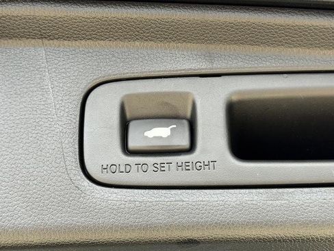 Used 2025 Honda CR-V EX-L image 17
