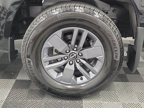 Used 2026 Nissan Frontier SV w/ SV Convenience Package RWD image 9