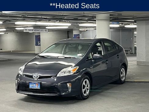 Used 2015 Toyota Prius Four image 4