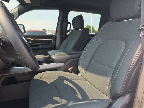 Used 2025 RAM 1500 Big Horn AWD/4WD image 16