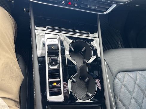 New 2026 Volkswagen Atlas Cross Sport SEL Premium R-Line image 17