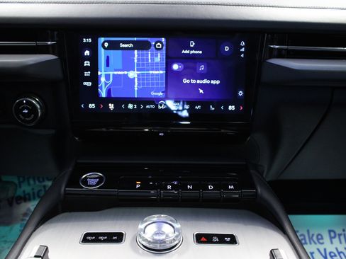 Used 2025 Lincoln Navigator L Reserve image 23