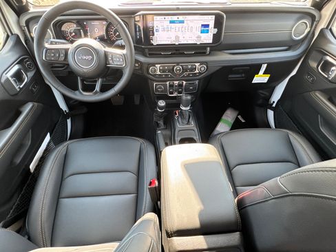 New 2026 Jeep Gladiator Sport AWD/4WD image 26