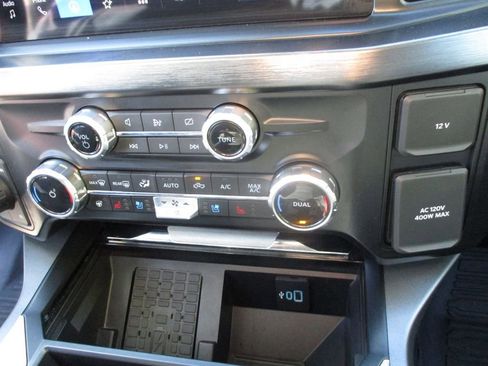 Used 2023 Ford F350 Lariat w/ Lariat Ultimate Package image 8