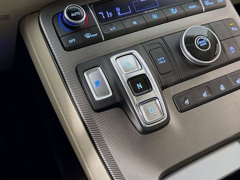 Used 2020 Hyundai Palisade Limited image 17