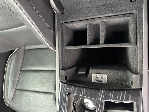 Used 2024 Cadillac Escalade ESV Sport w/ LPO, ONYX Package image 17