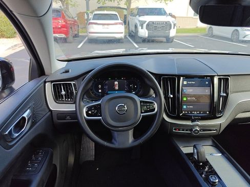 Used 2025 Volvo XC60 B5 Plus image 24