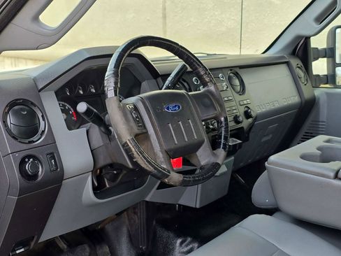 Used 2013 Ford F250 XL image 10