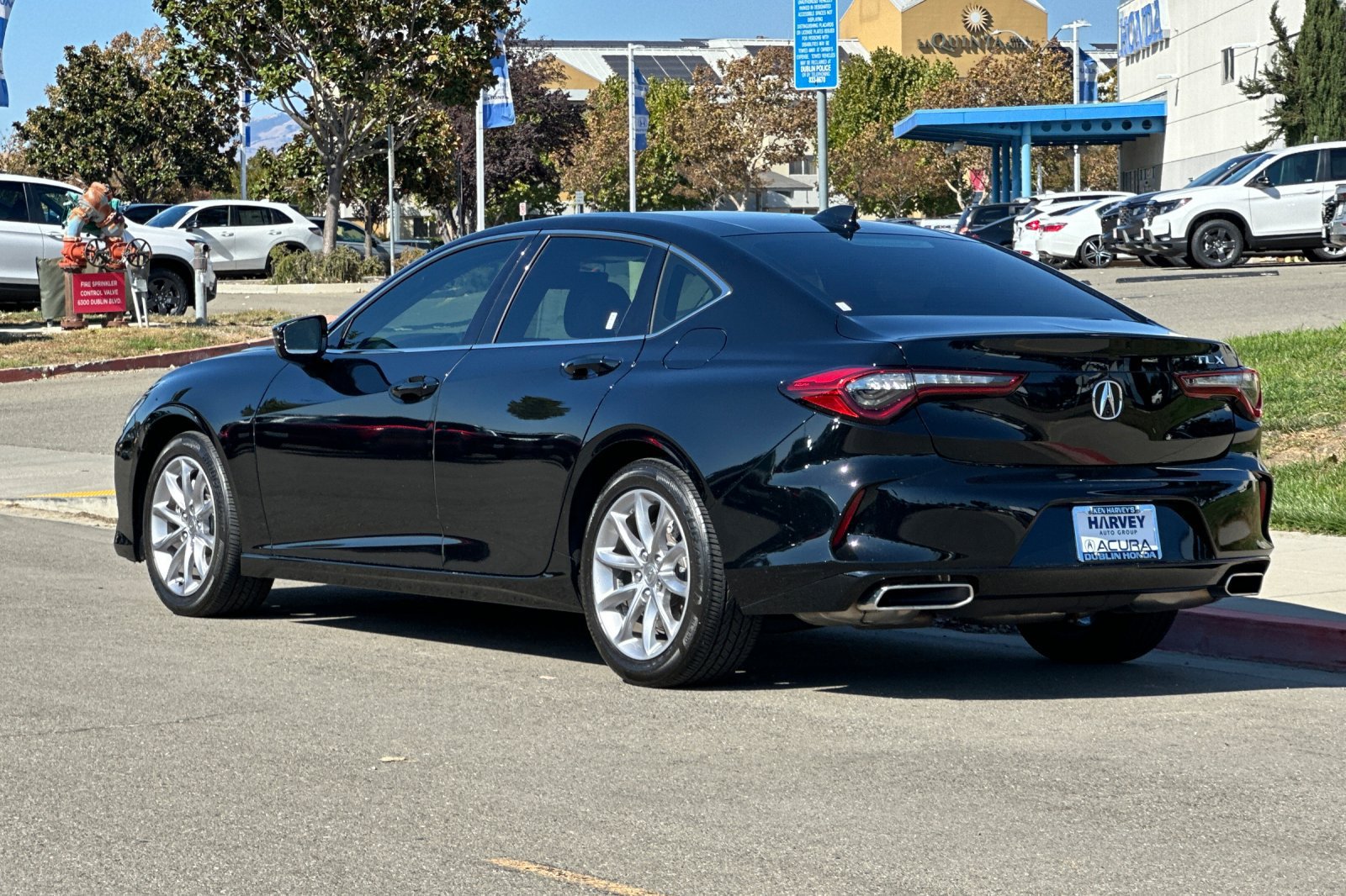 Used 2023 Acura TLX FWD image 6