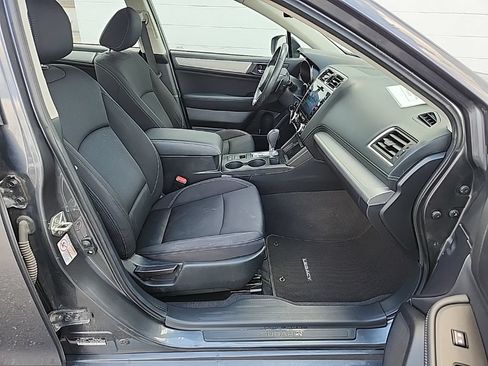Used 2019 Subaru Legacy 2.5i Premium AWD/4WD image 36