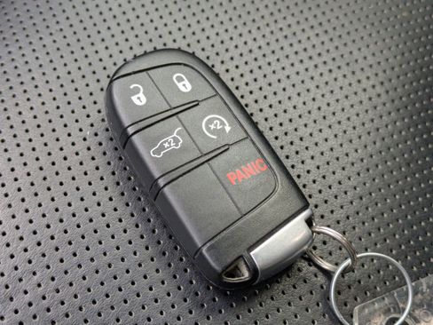 Used 2021 Jeep Grand Cherokee Limited w/ Quick Order Package 28K 80th image 32