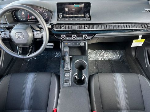 Used 2025 Honda Civic Sport image 13