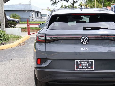 Used 2023 Volkswagen ID.4 S RWD image 18