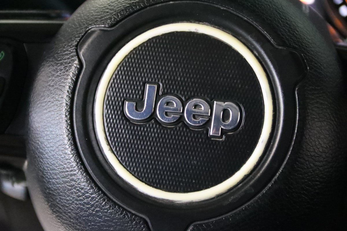 Used 2021 Jeep Gladiator Sport AWD/4WD image 38