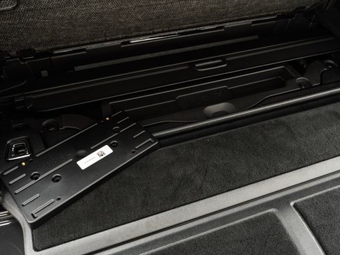 Used 2025 BMW X7 M60i image 36