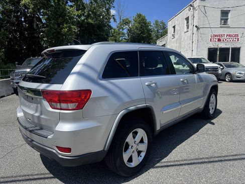 Used 2012 Jeep Grand Cherokee Laredo AWD/4WD image 7