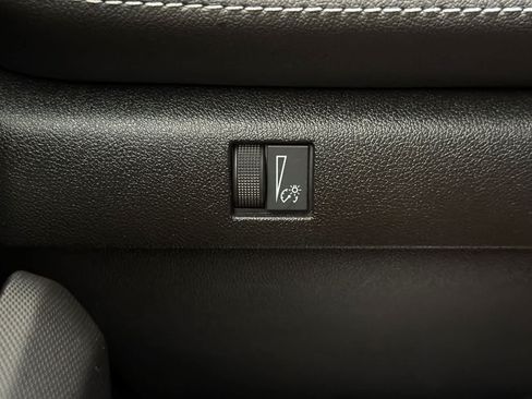 Used 2023 Chevrolet Colorado LT w/ LT Convenience Package RWD image 29