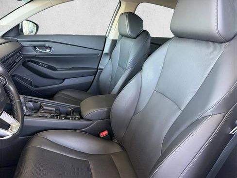 Used 2024 Honda Accord Touring image 9