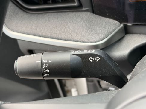 Used 2026 Nissan Kicks SV FWD image 13