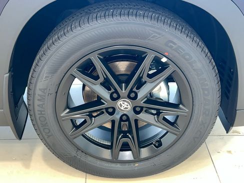 New 2026 Toyota Grand Highlander Limited AWD/4WD image 4