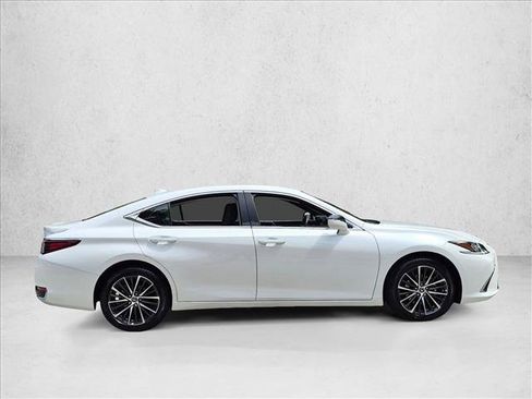 Used 2025 Lexus ES 300h w/ Premium Package FWD image 4
