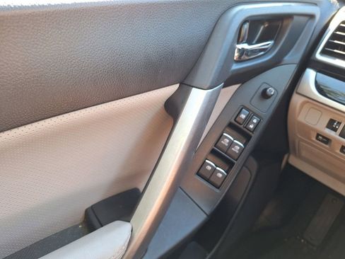 Used 2017 Subaru Forester 2.5i Limited image 17