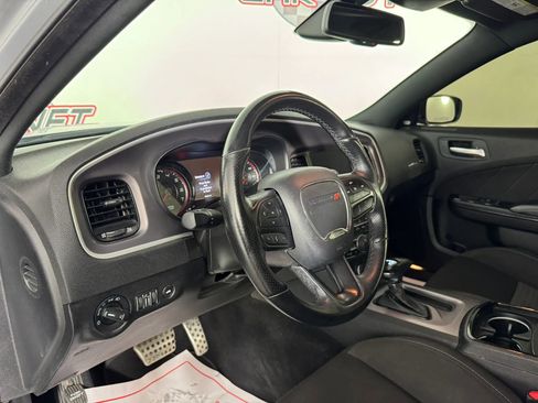 Used 2022 Dodge Charger GT w/ Blacktop Package AWD/4WD image 10