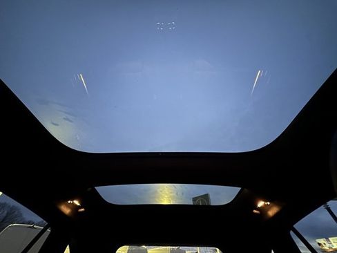 Certified 2021 Mercedes-Benz GLA 250 4MATIC image 17