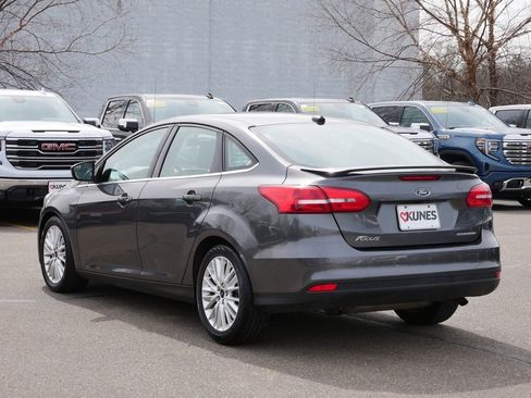 Used 2017 Ford Focus Titanium FWD image 7