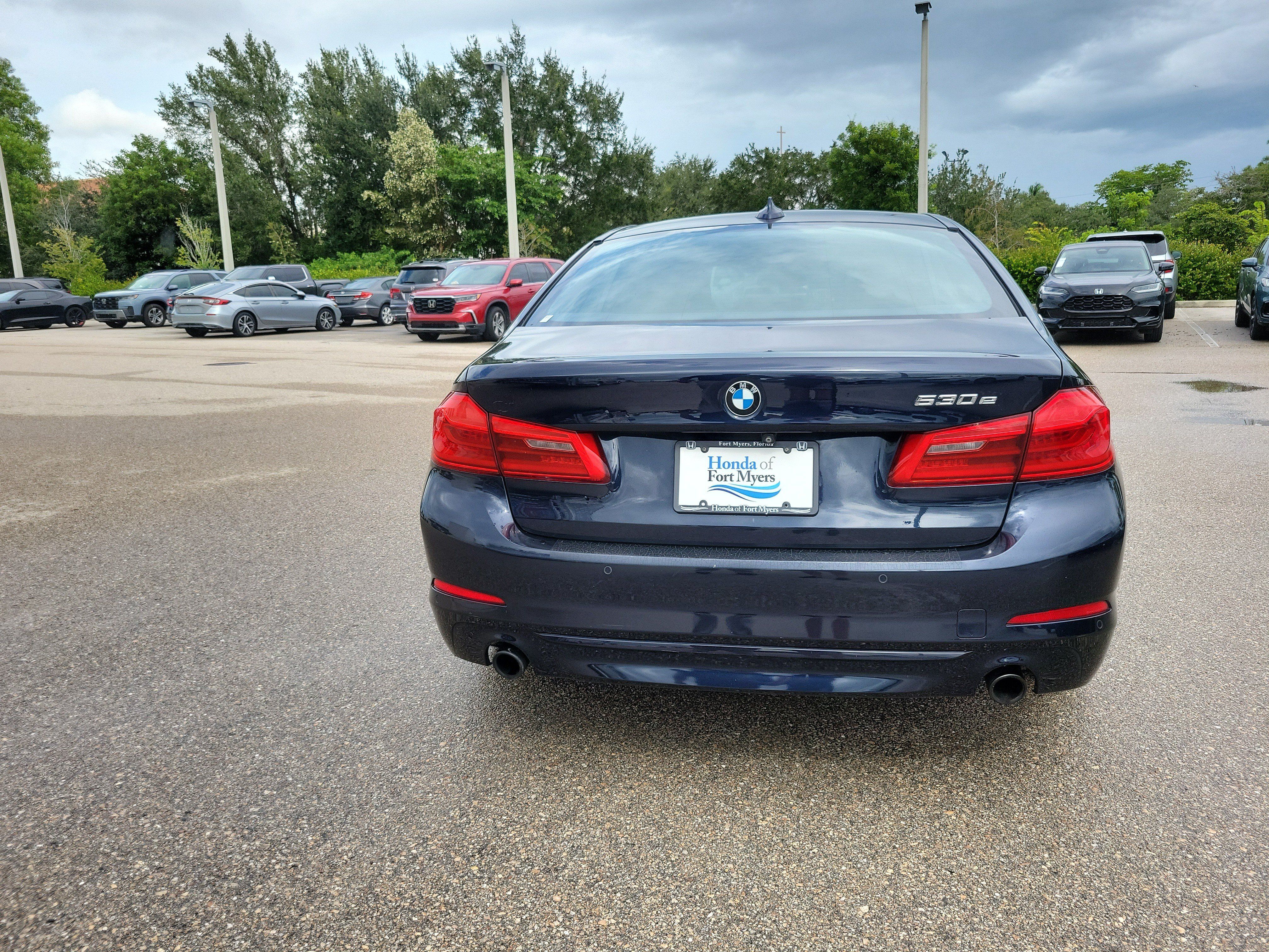Used 2018 BMW 530e w/ Premium Package 2 RWD image 5