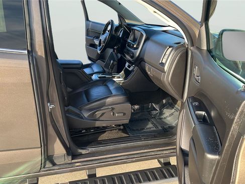 Used 2015 Chevrolet Colorado LT w/ Luxury Package image 13