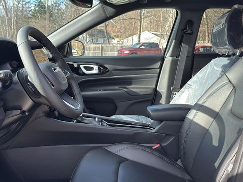New 2026 Jeep Compass Limited image 7