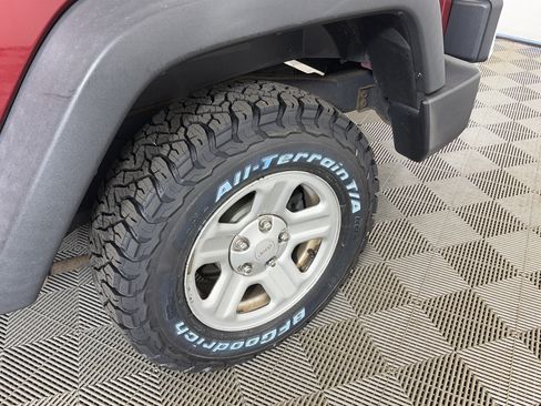 Used 2012 Jeep Wrangler Sport AWD/4WD image 14