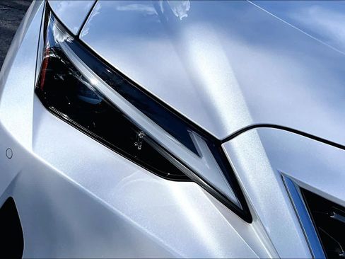 Used 2025 Lexus IS 300 w/ Premium Package RWD image 28