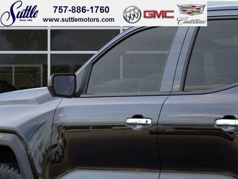 New 2026 GMC Canyon Denali w/ LPO, Denali Black Edition image 12