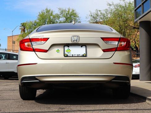 Used 2018 Honda Accord LX image 12