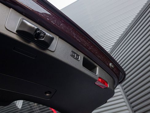 New 2026 Porsche Macan image 29