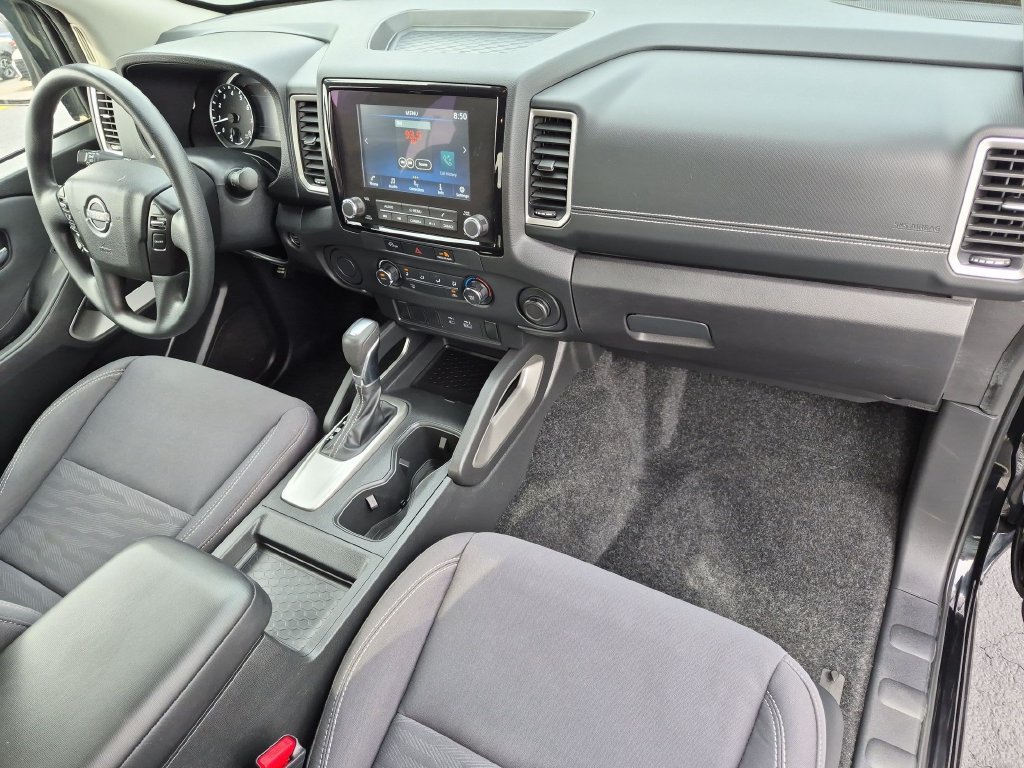 Used 2024 Nissan Frontier SV RWD image 27