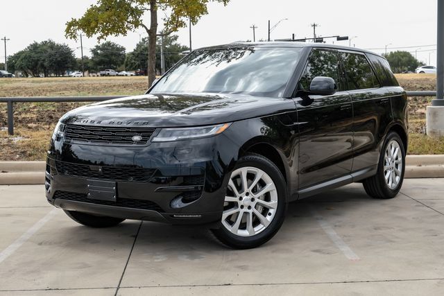 Used 2025 Land Rover Range Rover Sport SE AWD/4WD image 2