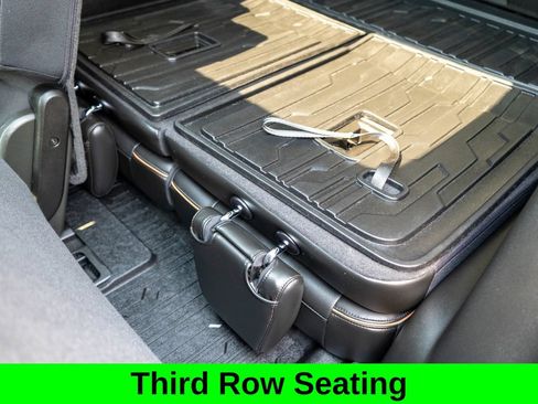 Used 2021 GMC Acadia AT4 w/ Technology Package AWD/4WD image 13