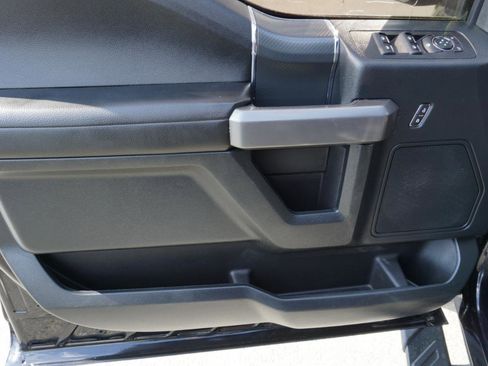 Used 2019 Ford F150 XLT w/ Equipment Group 302A Luxury AWD/4WD image 14