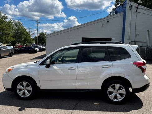 Used 2015 Subaru Forester 2.5i Limited AWD/4WD image 3