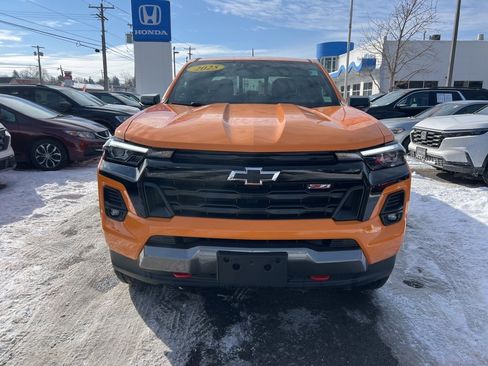 Used 2025 Chevrolet Colorado Z71 w/ Z71 Convenience Package 2 image 8