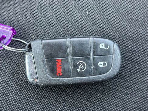 Used 2022 Jeep Renegade Altitude image 54