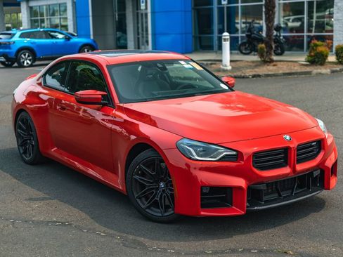Used 2023 BMW M2 w/ Lighting Package RWD image 2