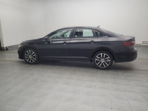 Used 2025 Volkswagen Jetta SE FWD image 3