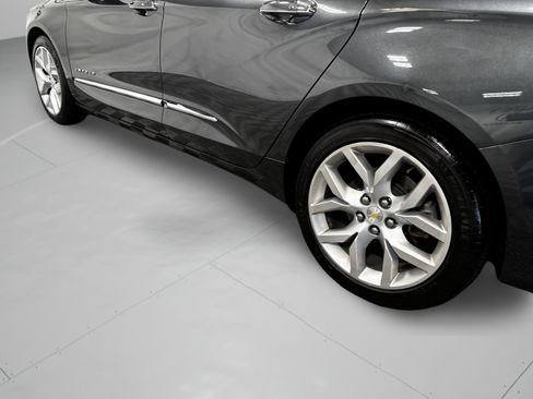 Used 2018 Chevrolet Impala Premier FWD image 45