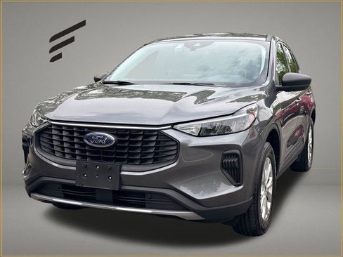 Used 2025 Ford Escape Active AWD/4WD image 1