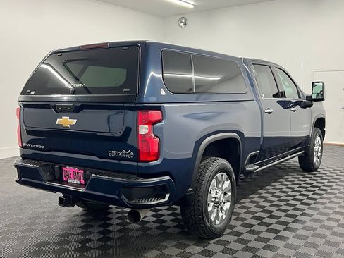 Used 2022 Chevrolet Silverado 2500 High Country w/ Z71 Off-Road Package AWD/4WD image 8